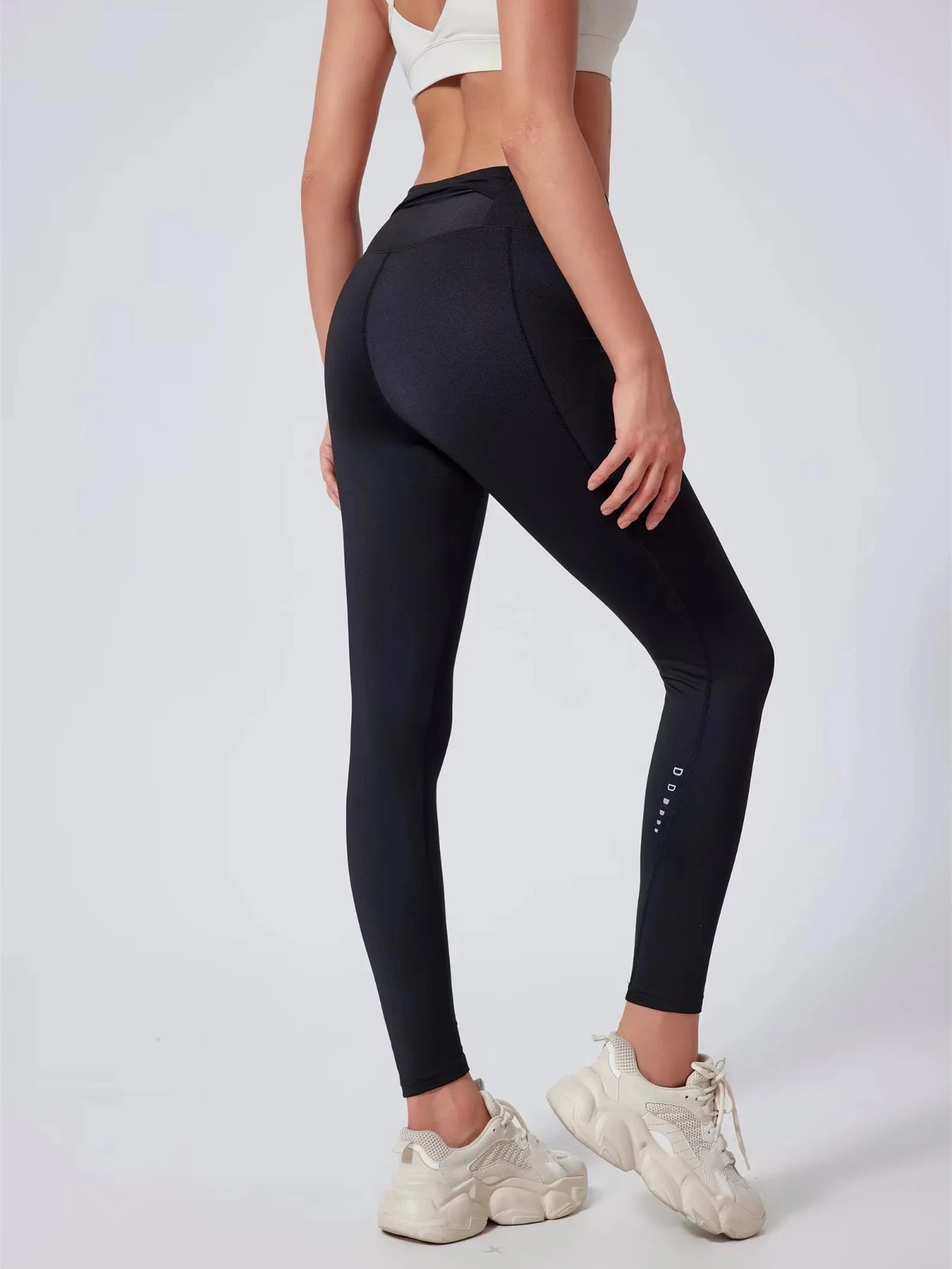 Compression Running Leggings with Pockets – Warm Reflective Sports Tights for Women, Men & Youth